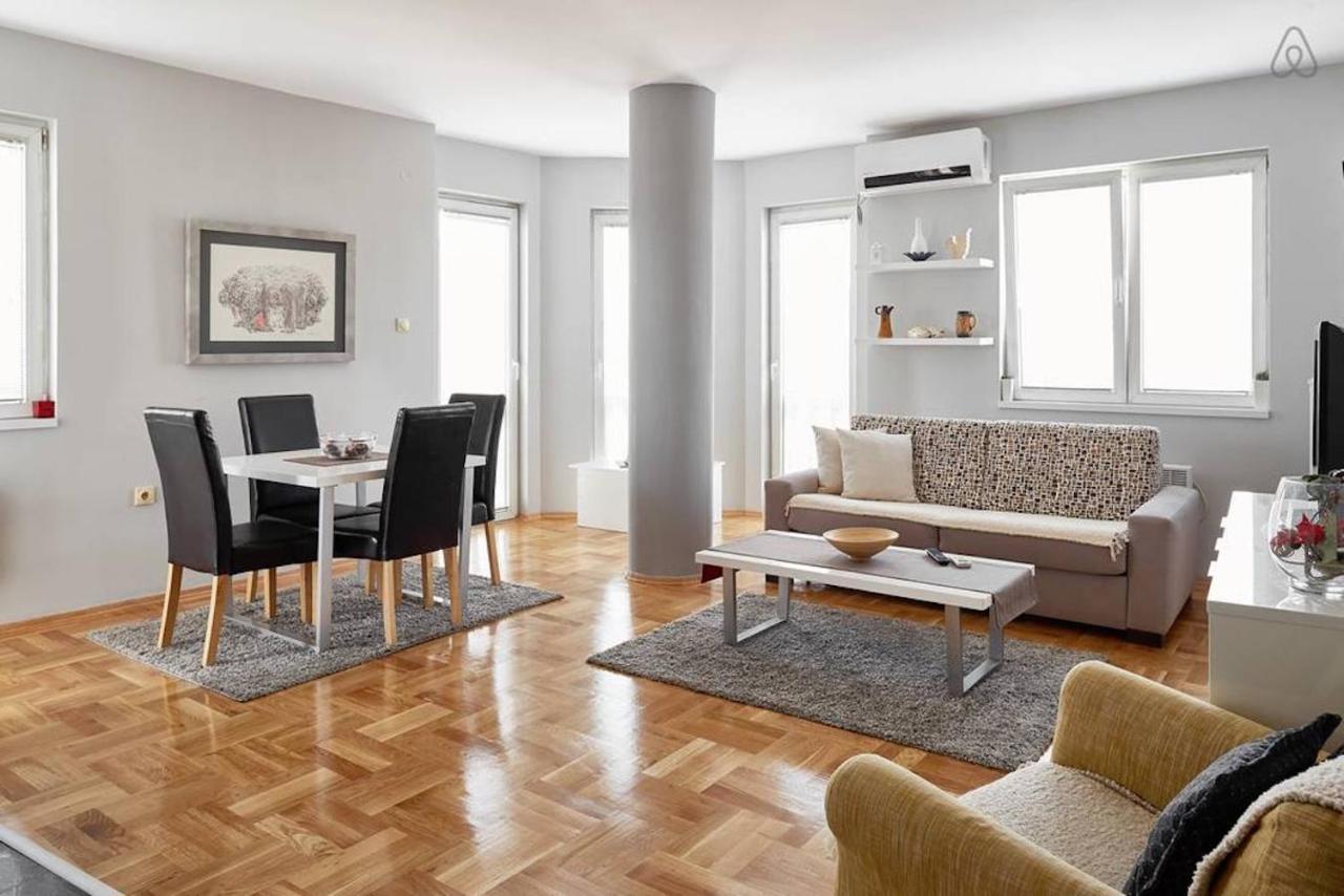Bright Apartment Near City Center Skopie Exterior foto