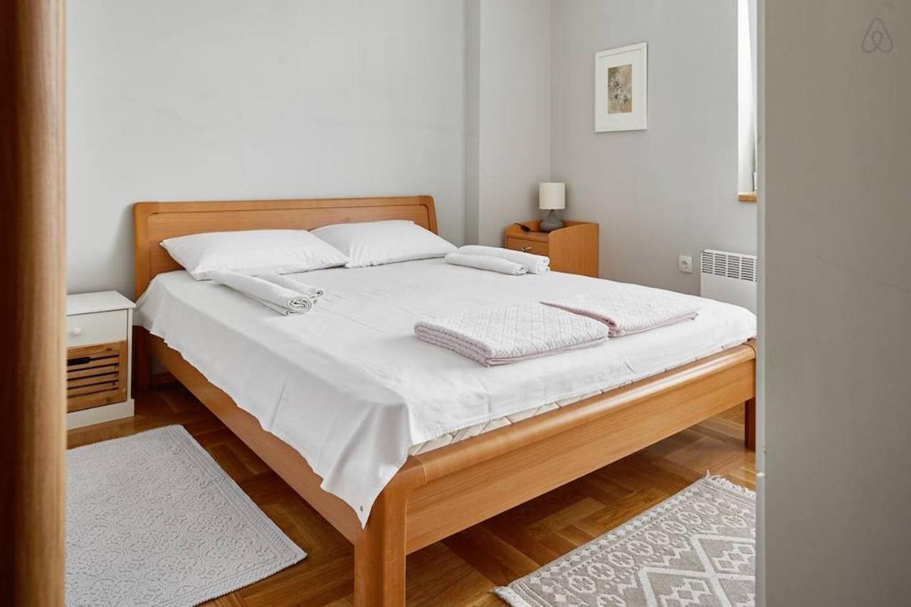 Bright Apartment Near City Center Skopie Exterior foto
